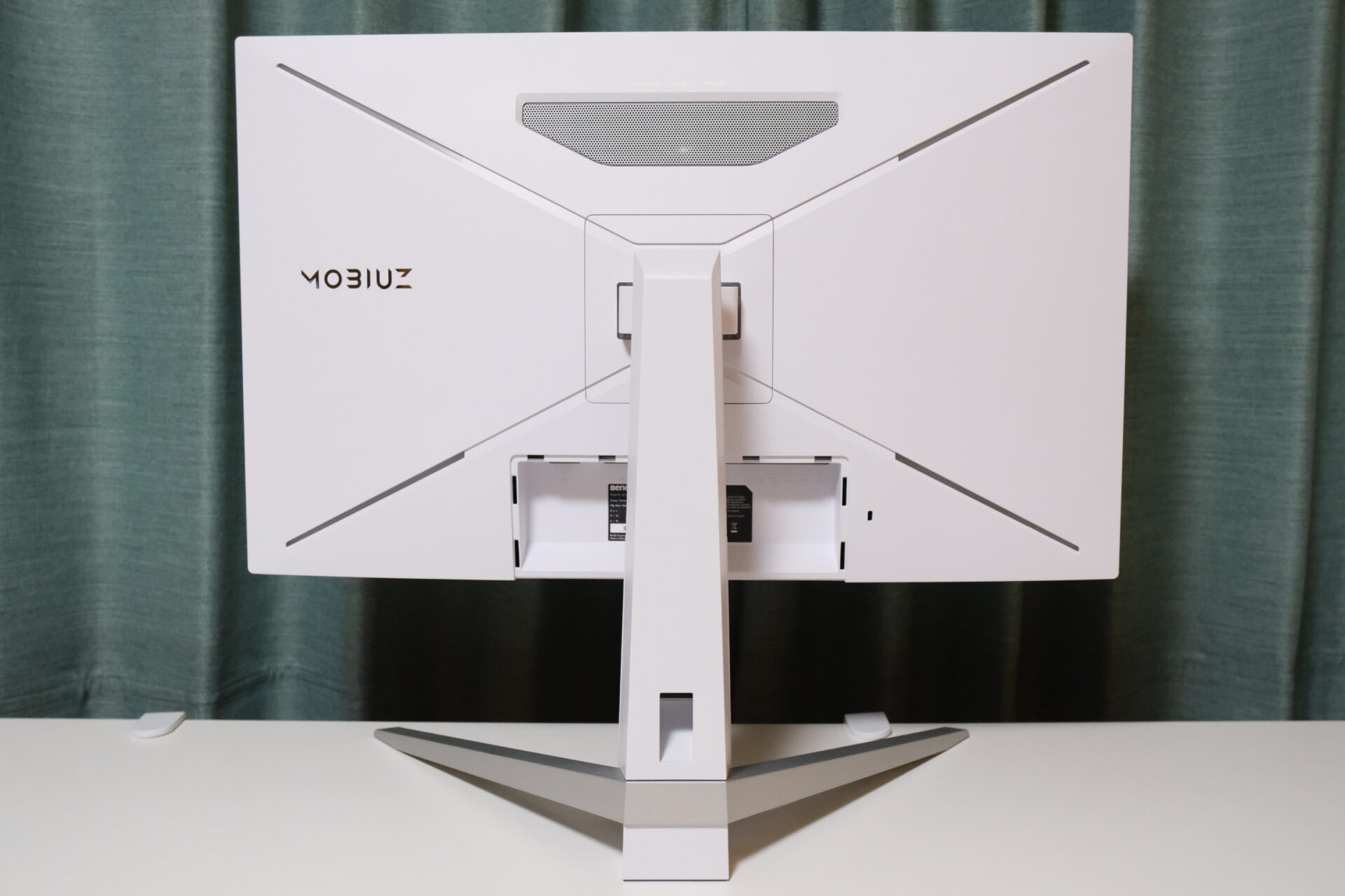 オンラインストア売れ済 BenQ MOBIUZ EX2710U 27インチ ゲーミング